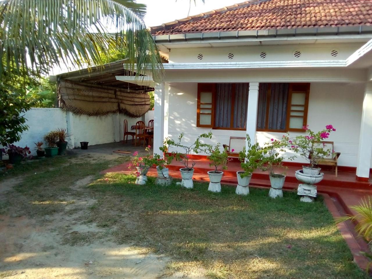 Ocean Edge Villa Midigama East Dış mekan fotoğraf